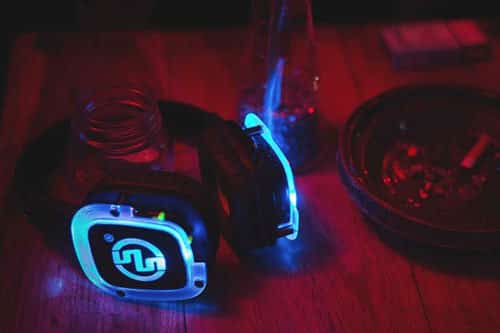 Outdoor silent party on headphones