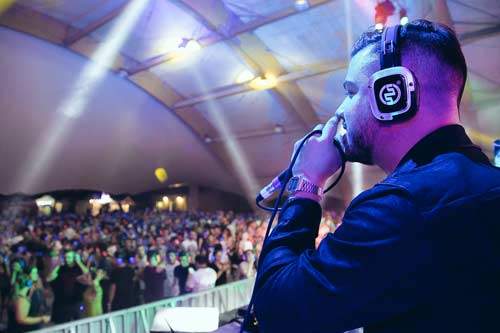 Outdoor silent party on headphones