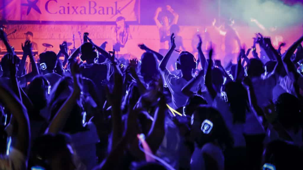 Silent disco: clubs, bars & hotels